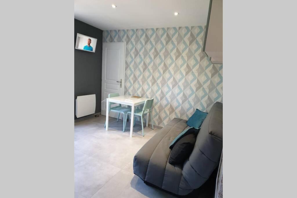 Апартаменты Agreable Logement Pour 4 Pers A Deux Pas De Verdun Haudainville Экстерьер фото